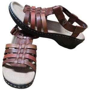 Clarks Collection Lexi Bridge‎ Sandals Women's Size 7.5 Brown Leather Woven
